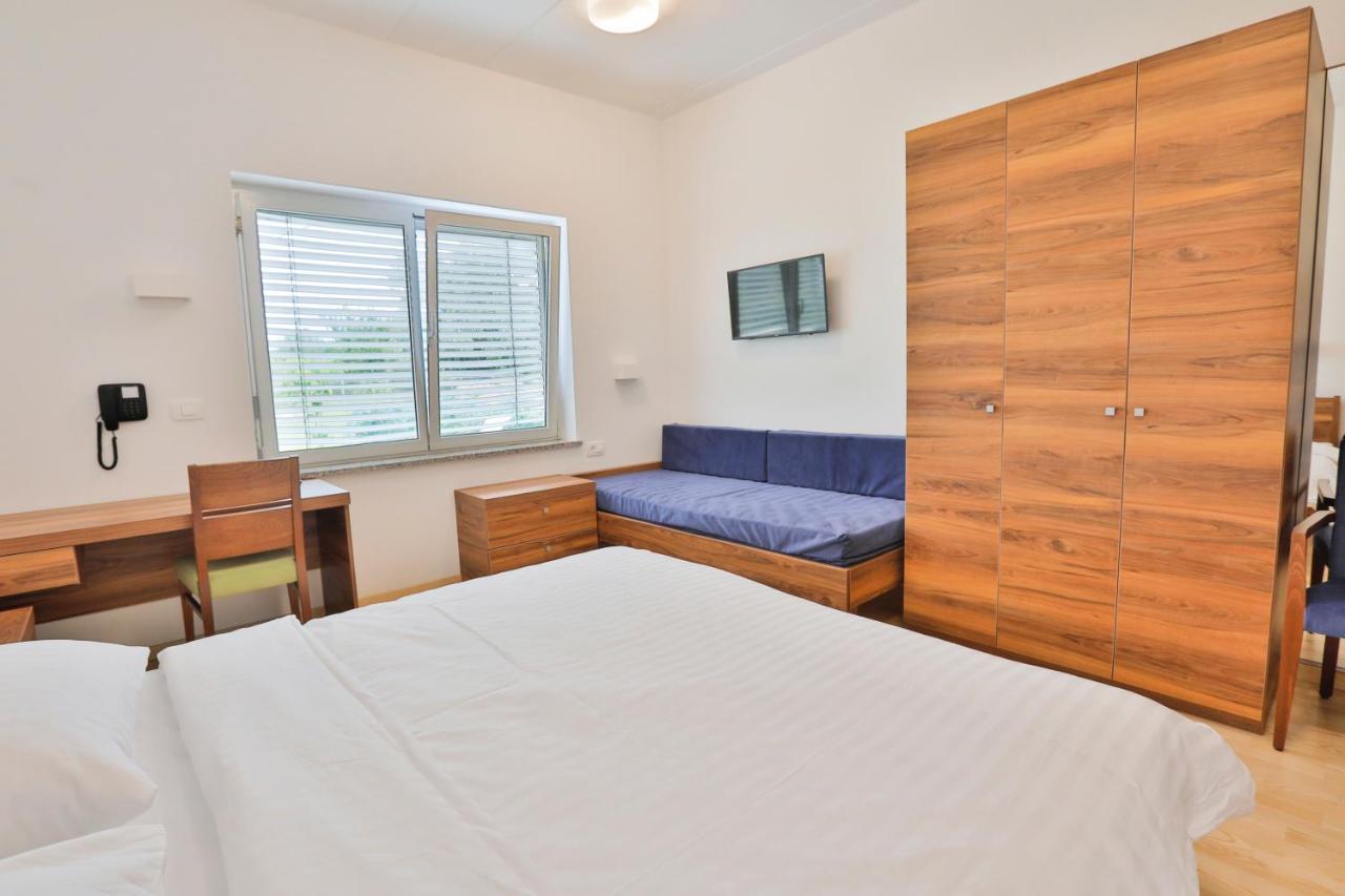 Prenocisca Kogoj Bed & Breakfast Miren Luaran gambar